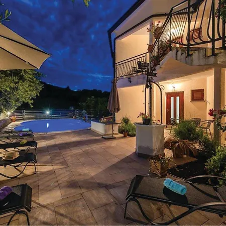2 Bedroom Beautiful In Labin * Drenje (Istria)