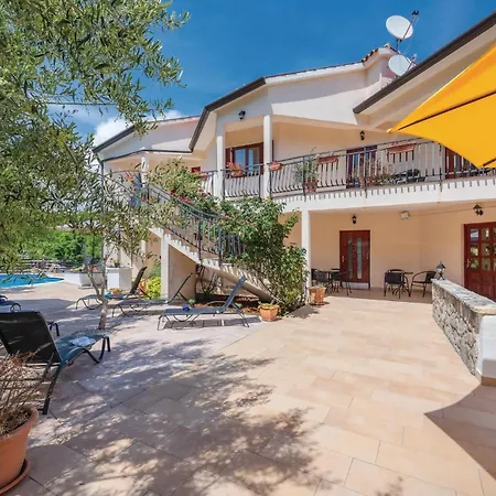 Appartement 2 Bedroom Beautiful In Labin *