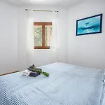 דירה Front In Labin With Sauna *